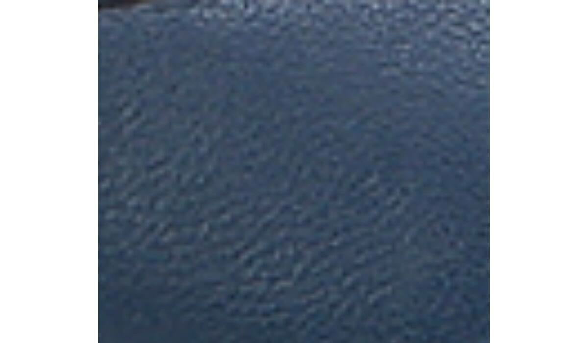 Franco Ailee Flat