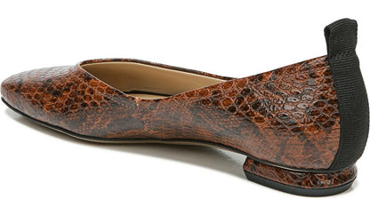 Franco Ailee Flat