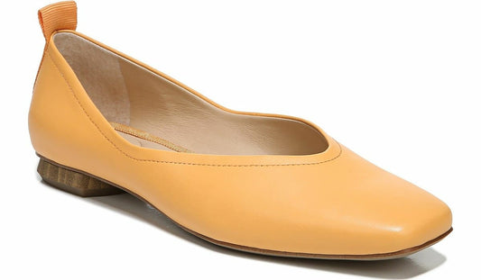 Franco Ailee Flat