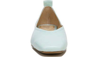 Franco Ailee Flat