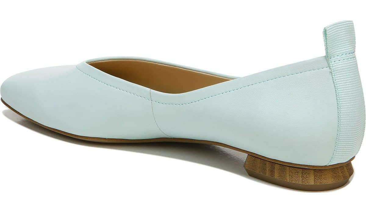 Franco Ailee Flat