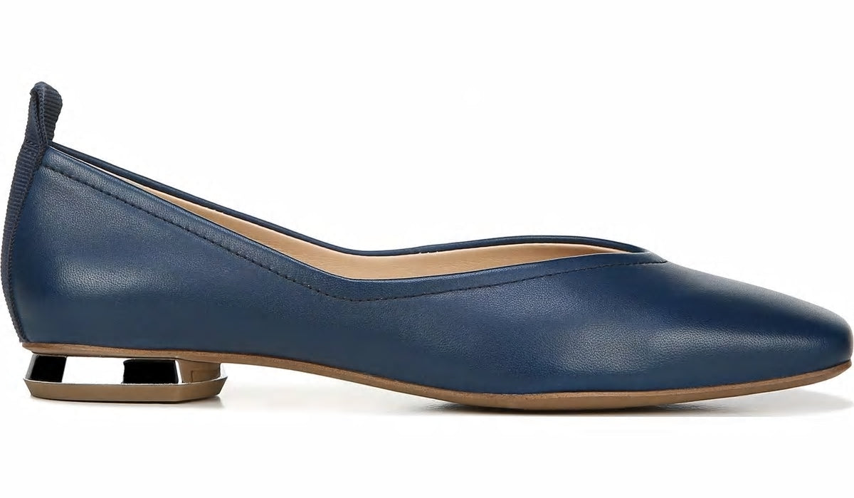 Franco Ailee Flat