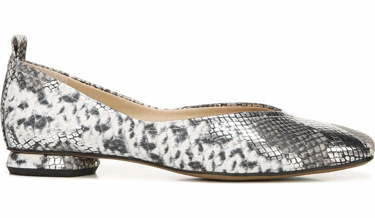 Franco Ailee Flat