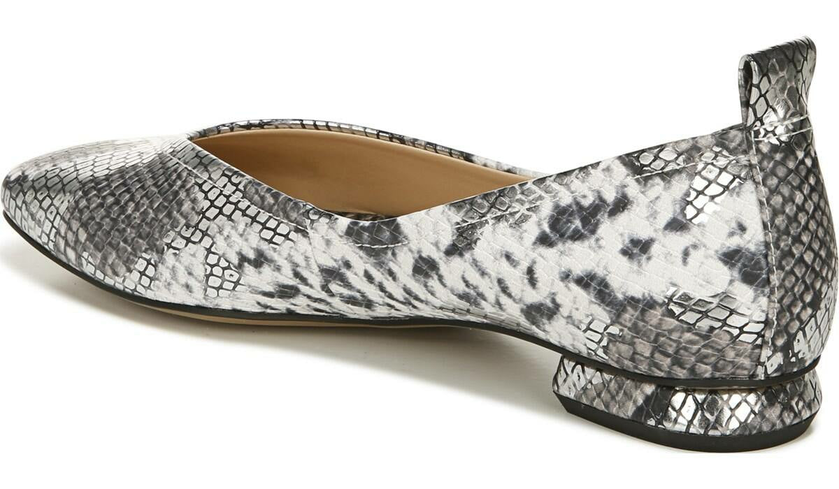 Franco Ailee Flat