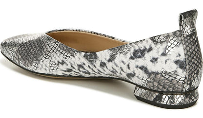 Franco Ailee Flat